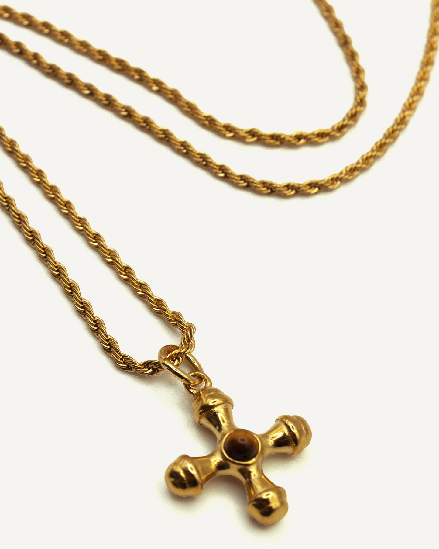 Collar Sacro gold