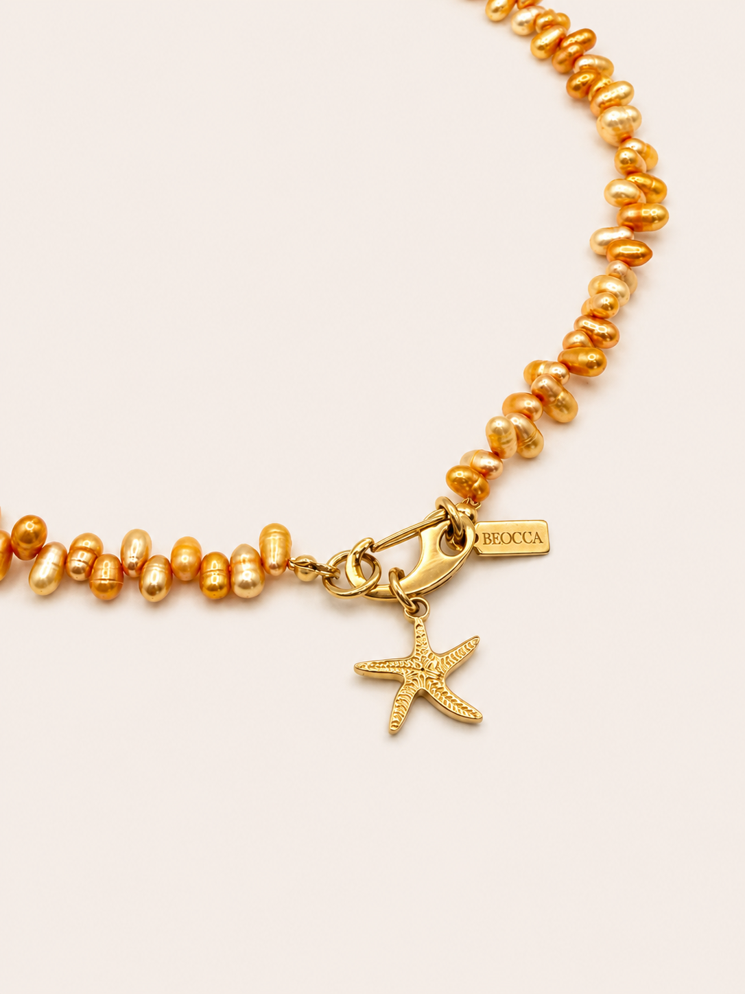 Collar Saona gold